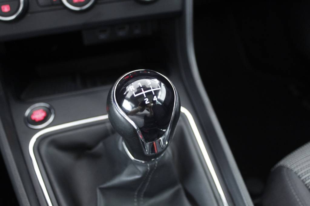seat-leon-st-2018-diesel-1598cc