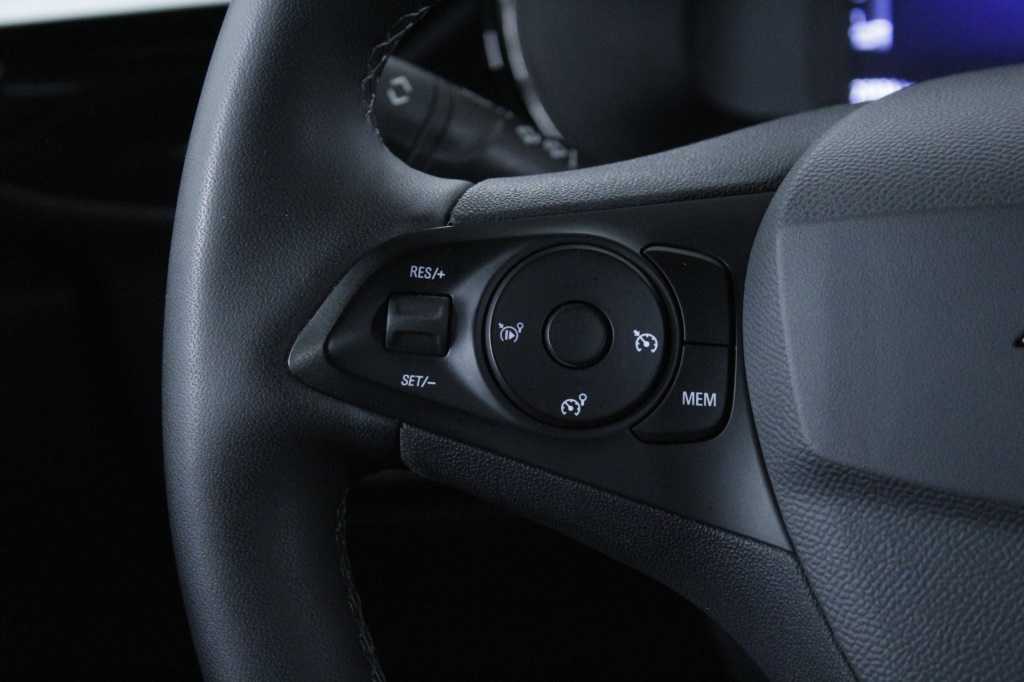 opel-corsa-2025-gasolina-1199cc