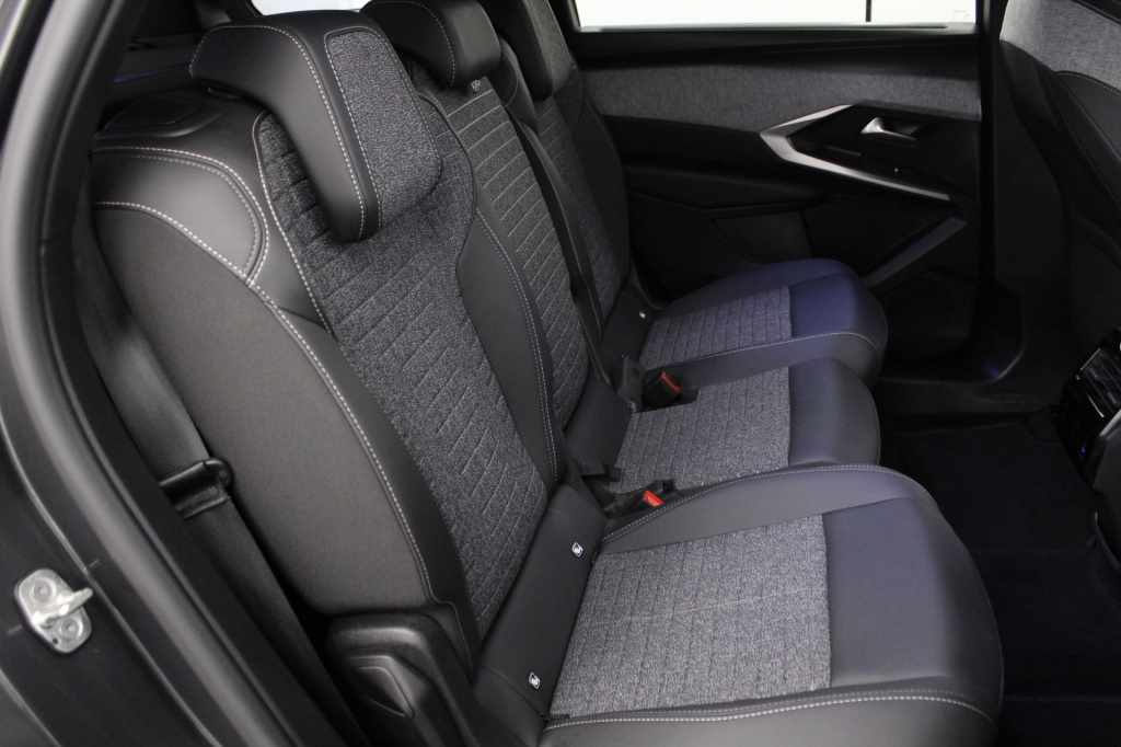 peugeot-5008-2025-hibrido-1199cc