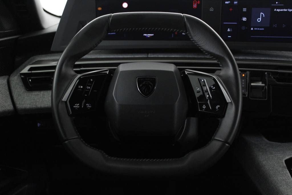 peugeot-5008-2025-hibrido-1199cc