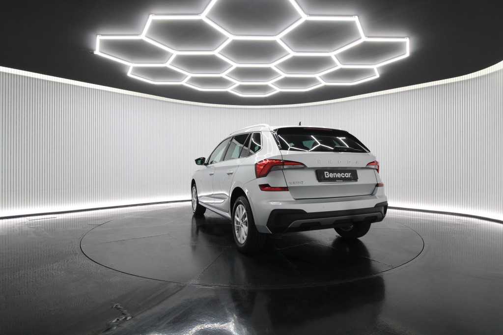 skoda-kamiq-2024-gasolina-999cc