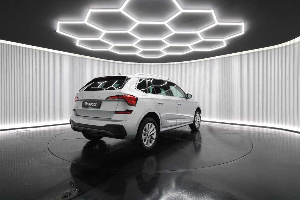 skoda-kamiq-2024-gasolina-999cc