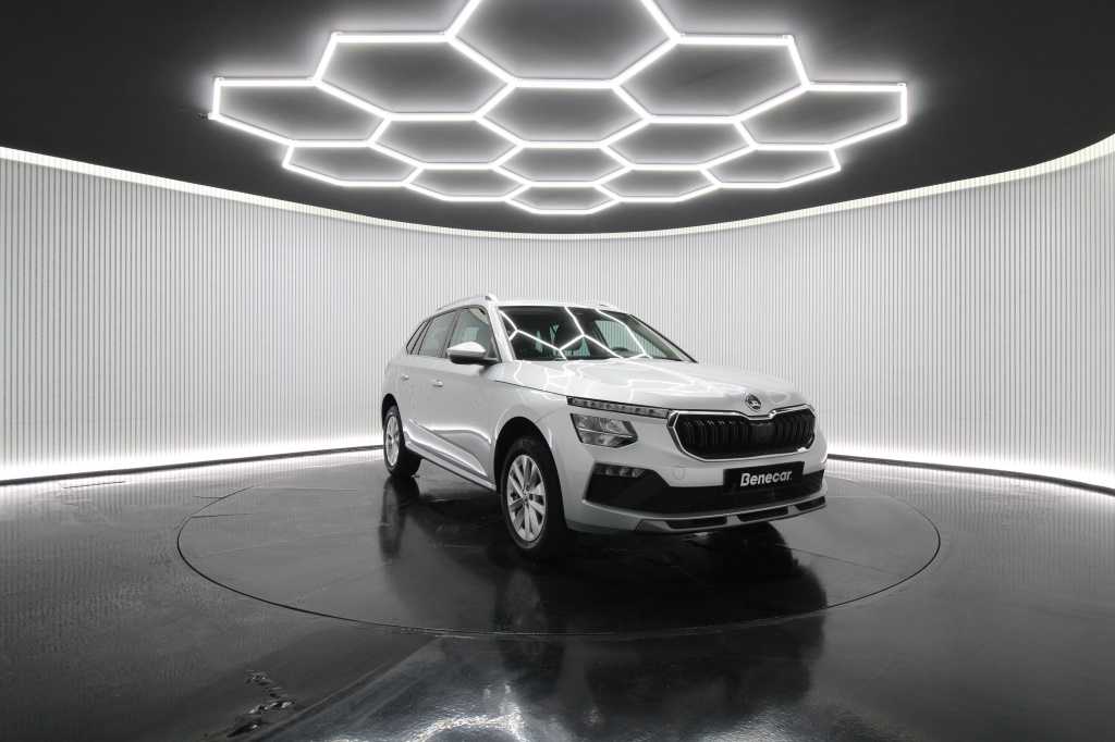 skoda-kamiq-2024-gasolina-999cc
