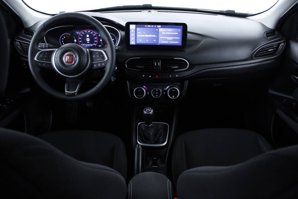fiat-tipo-station-wagon-2023-gasolina-999cc