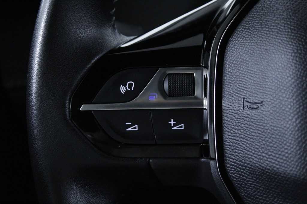peugeot-2008-2024-gasolina-1199cc