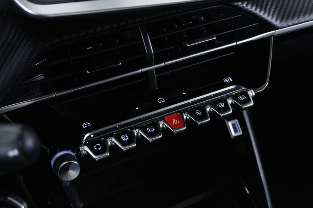 peugeot-2008-2024-gasolina-1199cc