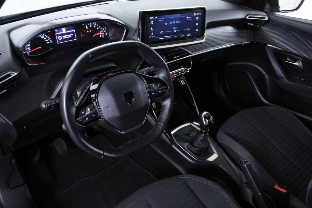 peugeot-2008-2024-gasolina-1199cc