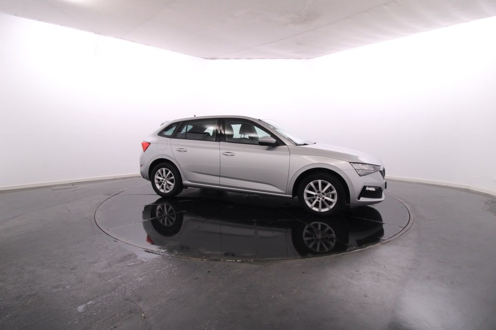 skoda-scala-2022-gasolina-999cc