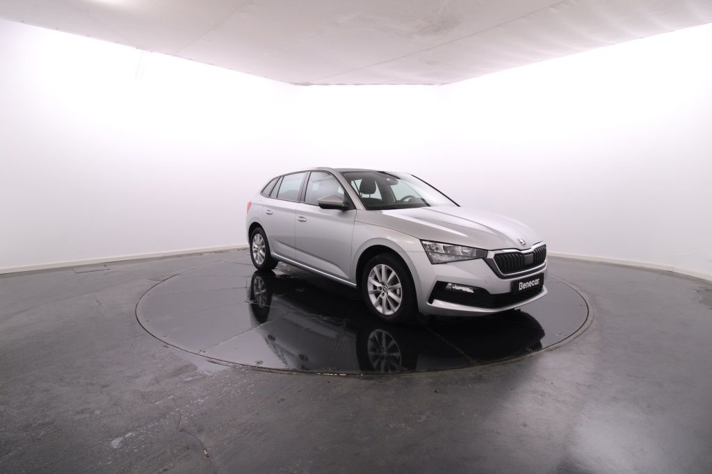 skoda-scala-2022-gasolina-999cc