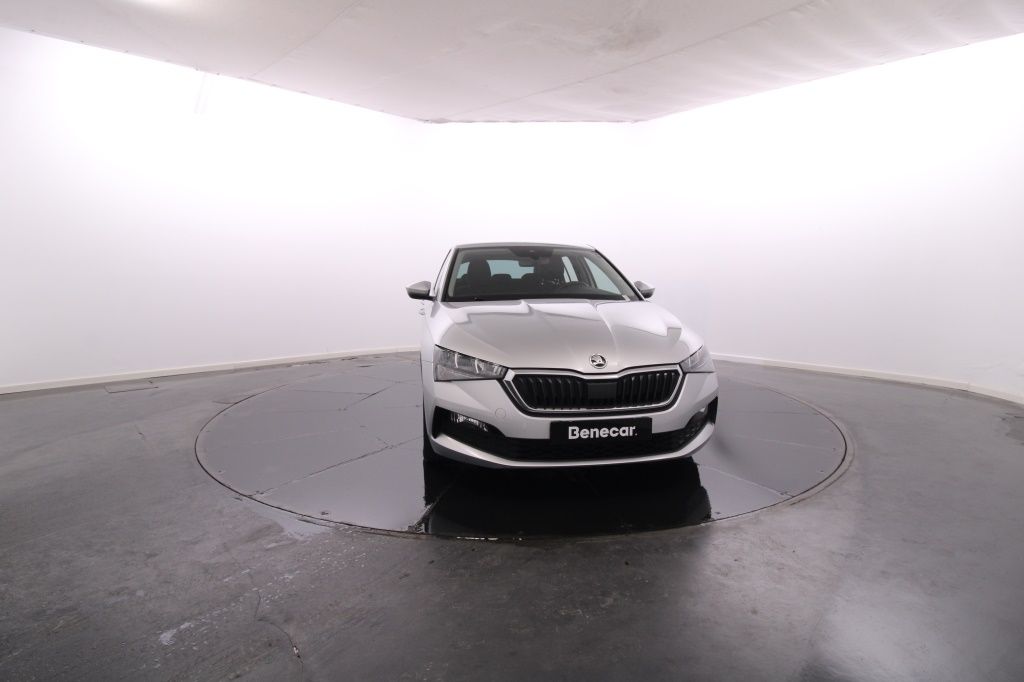 skoda-scala-2022-gasolina-999cc