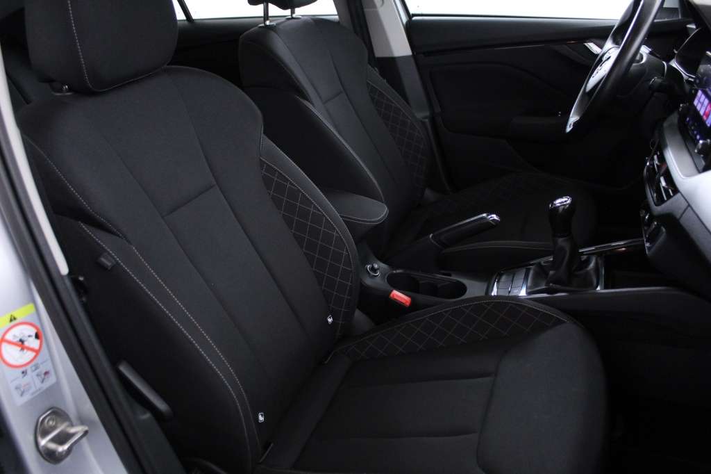 skoda-scala-2022-gasolina-999cc