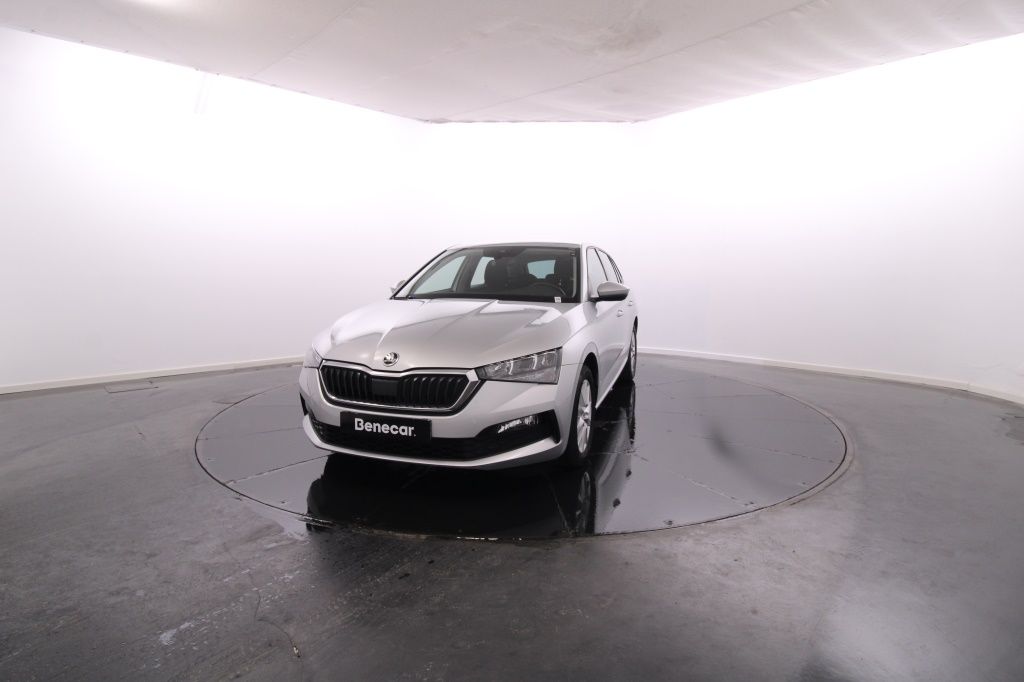 skoda-scala-2022-gasolina-999cc