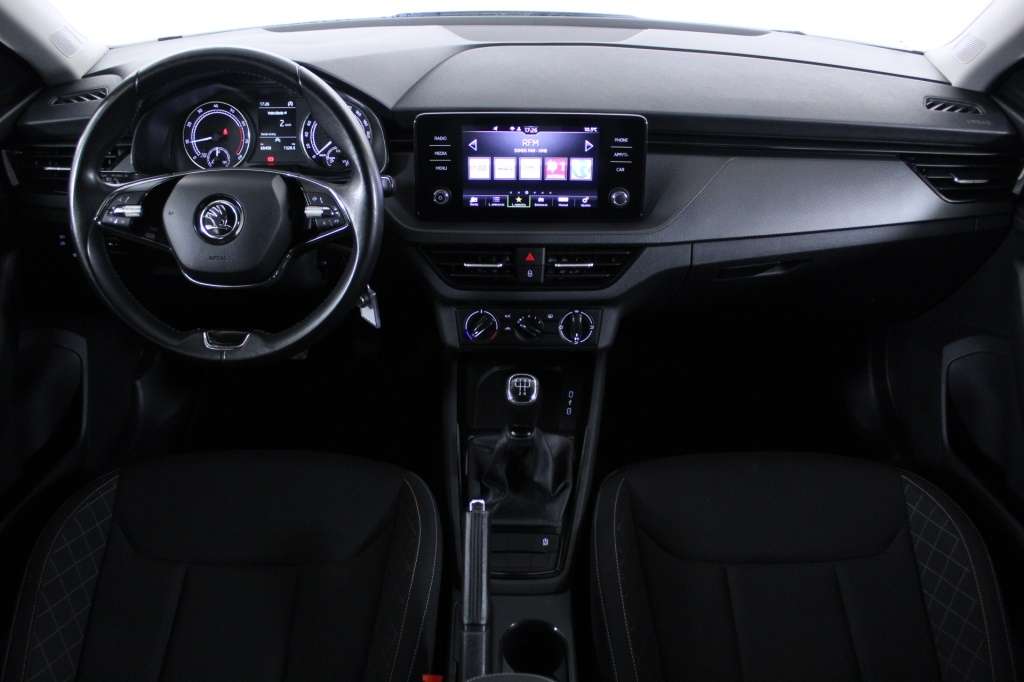 skoda-scala-2022-gasolina-999cc
