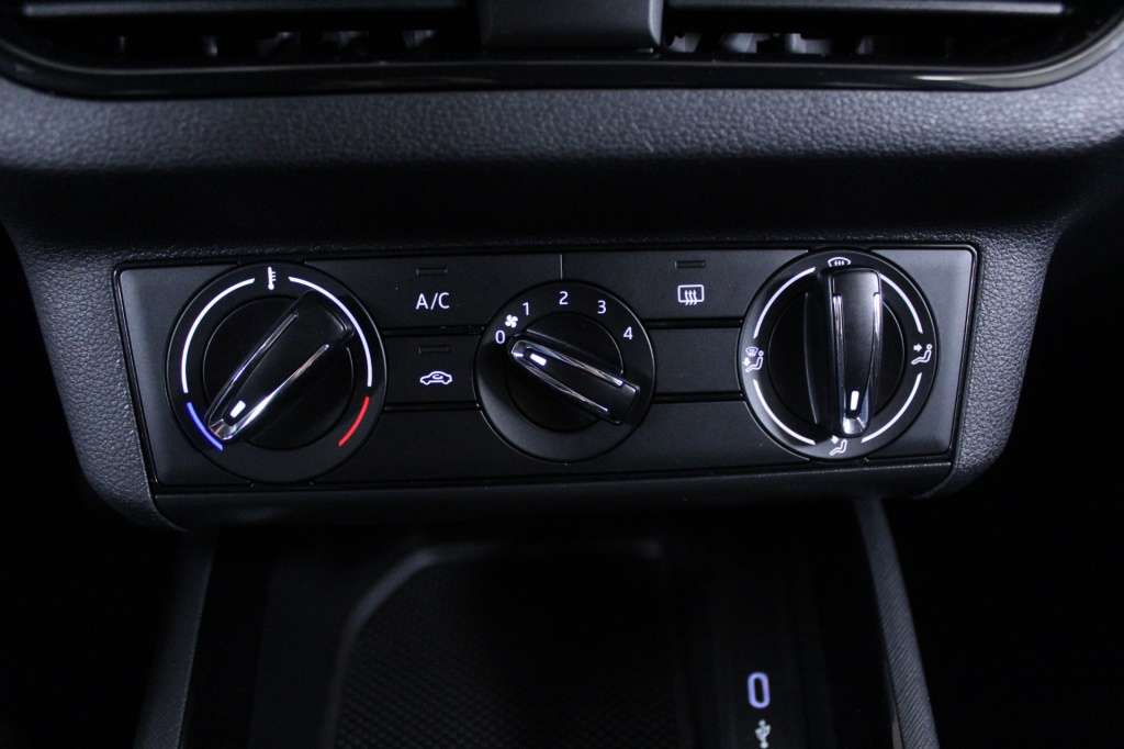skoda-scala-2022-gasolina-999cc