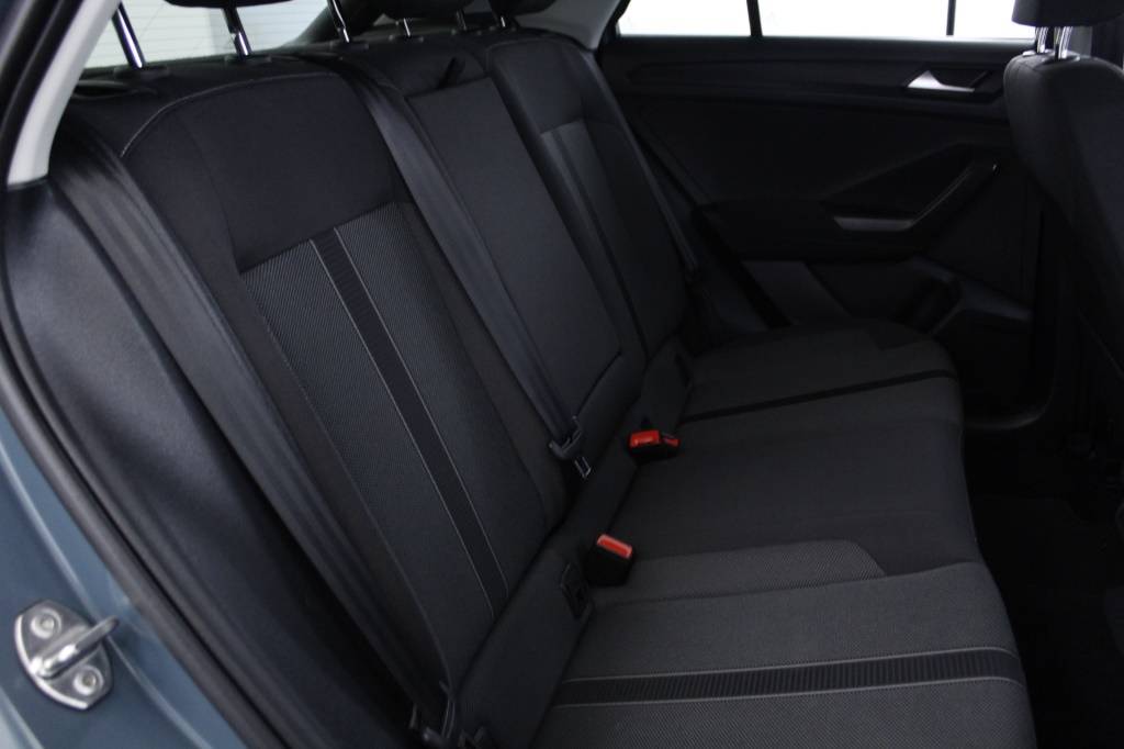 volkswagen-t-roc-2024-gasolina-999cc