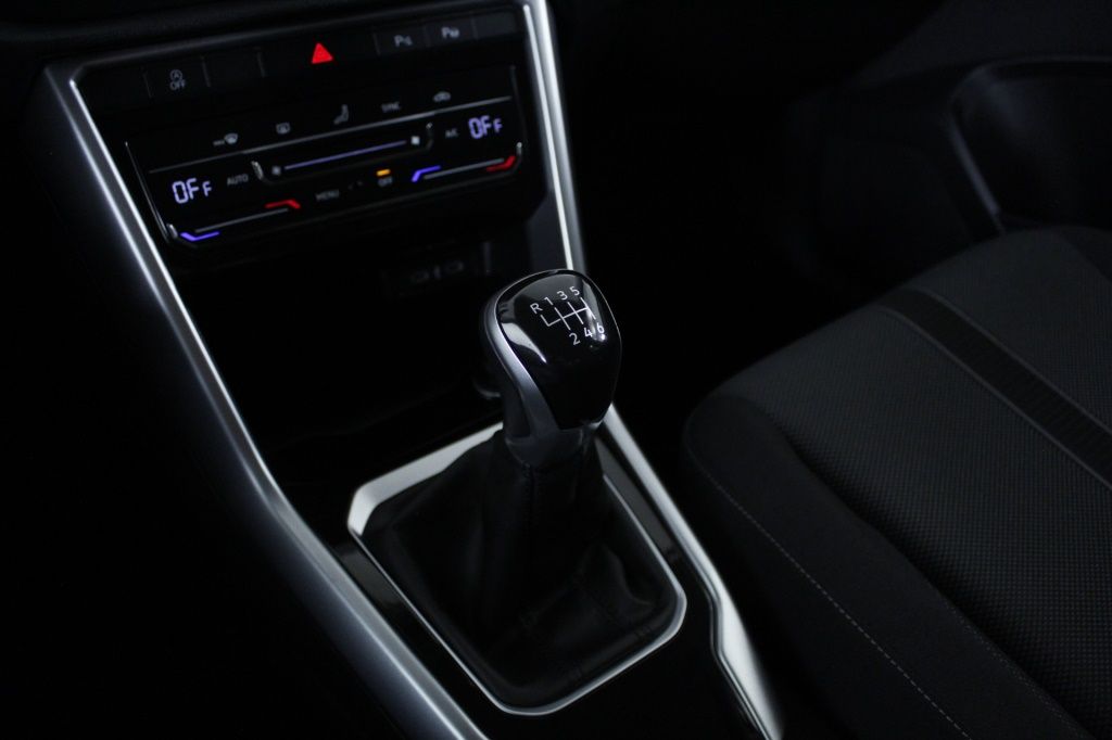 volkswagen-t-roc-2024-gasolina-999cc