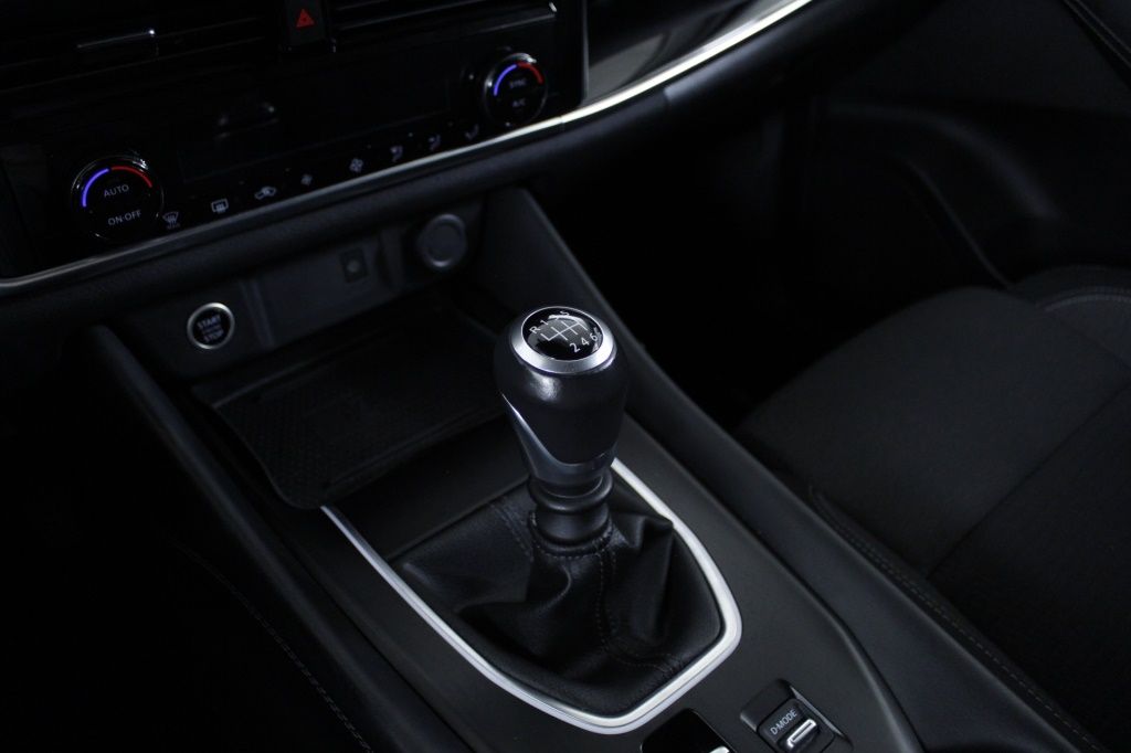 nissan-qashqai-2024-hibrido-1332cc