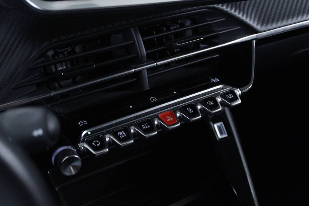 peugeot-2008-2024-gasolina-1199cc