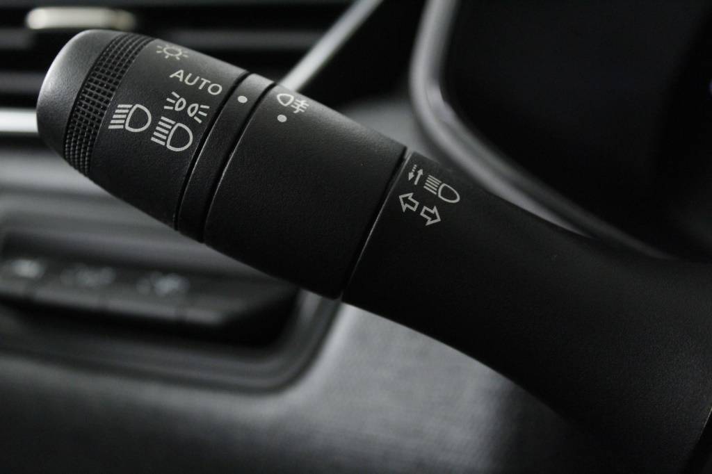 mitsubishi-colt-2024-gasolina-999cc