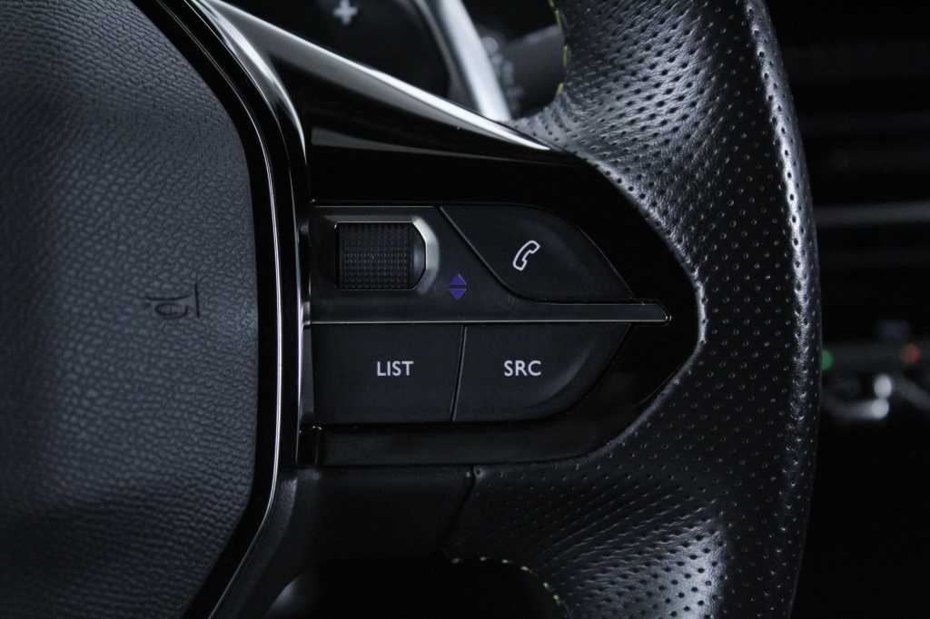 peugeot-2008-2022-diesel-1499cc