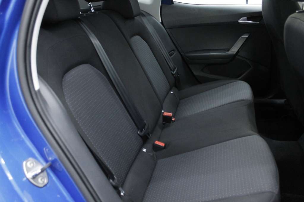 seat-arona-2024-gasolina-999cc