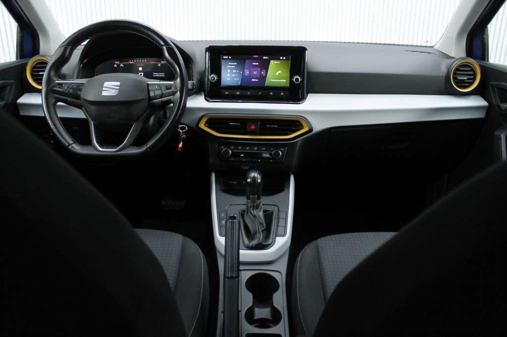 seat-arona-2024-gasolina-999cc