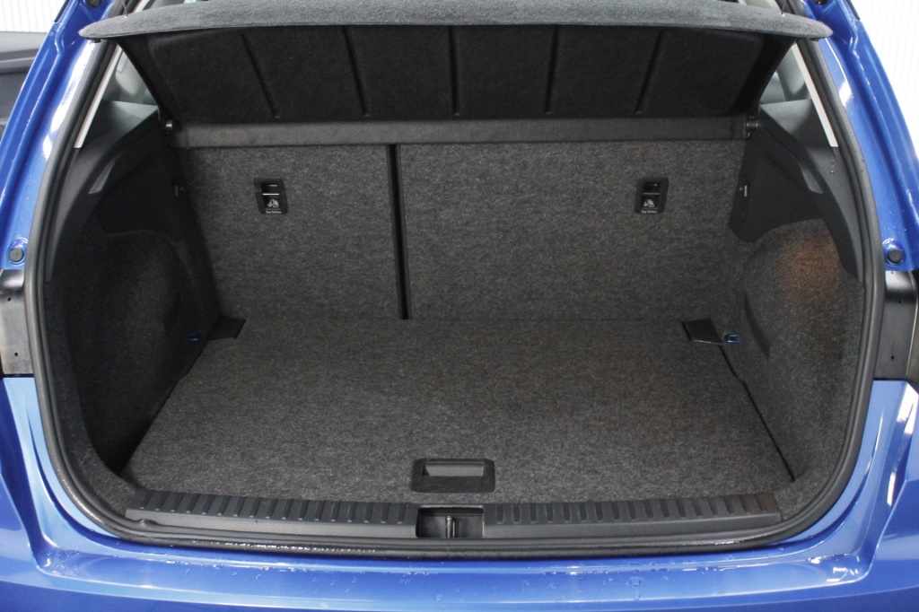 seat-arona-2024-gasolina-999cc