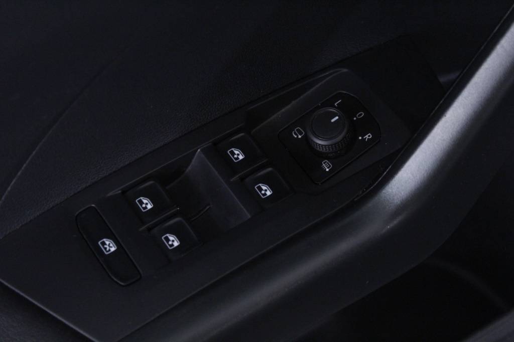 volkswagen-t-cross-2023-gasolina-999cc