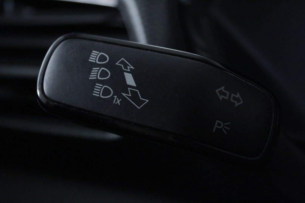 volkswagen-t-cross-2023-gasolina-999cc