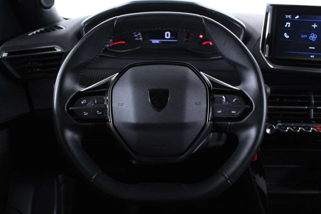 peugeot-2008-2024-gasolina-1199cc