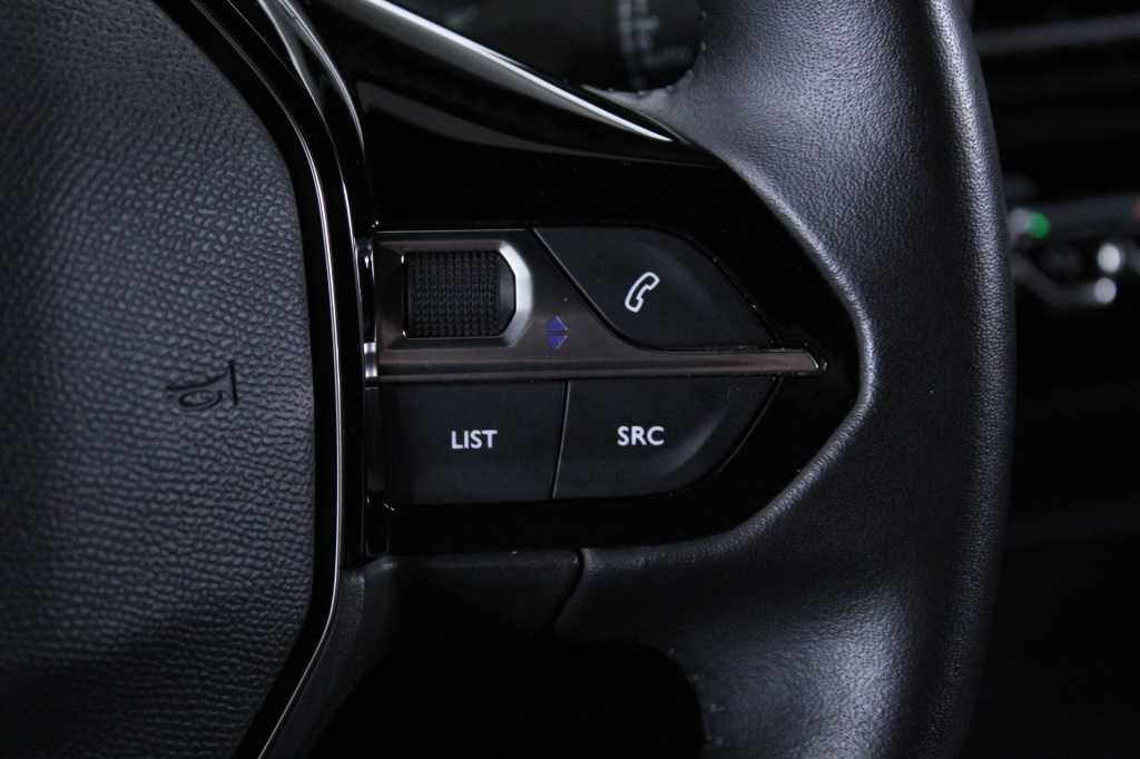 peugeot-2008-2024-gasolina-1199cc