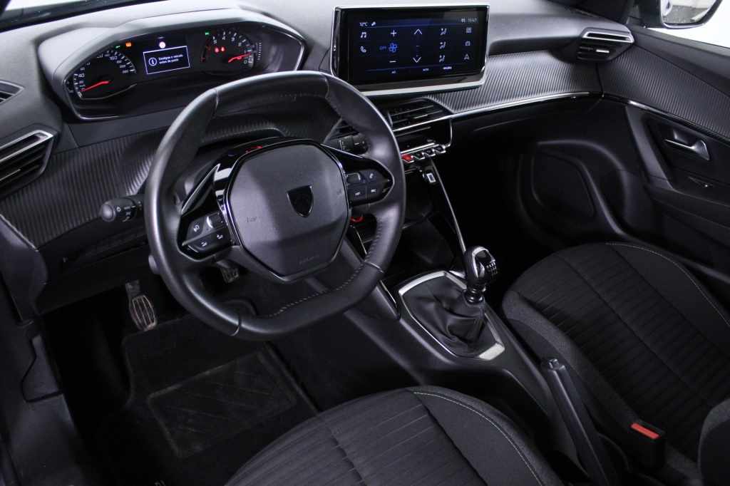 peugeot-2008-2024-gasolina-1199cc