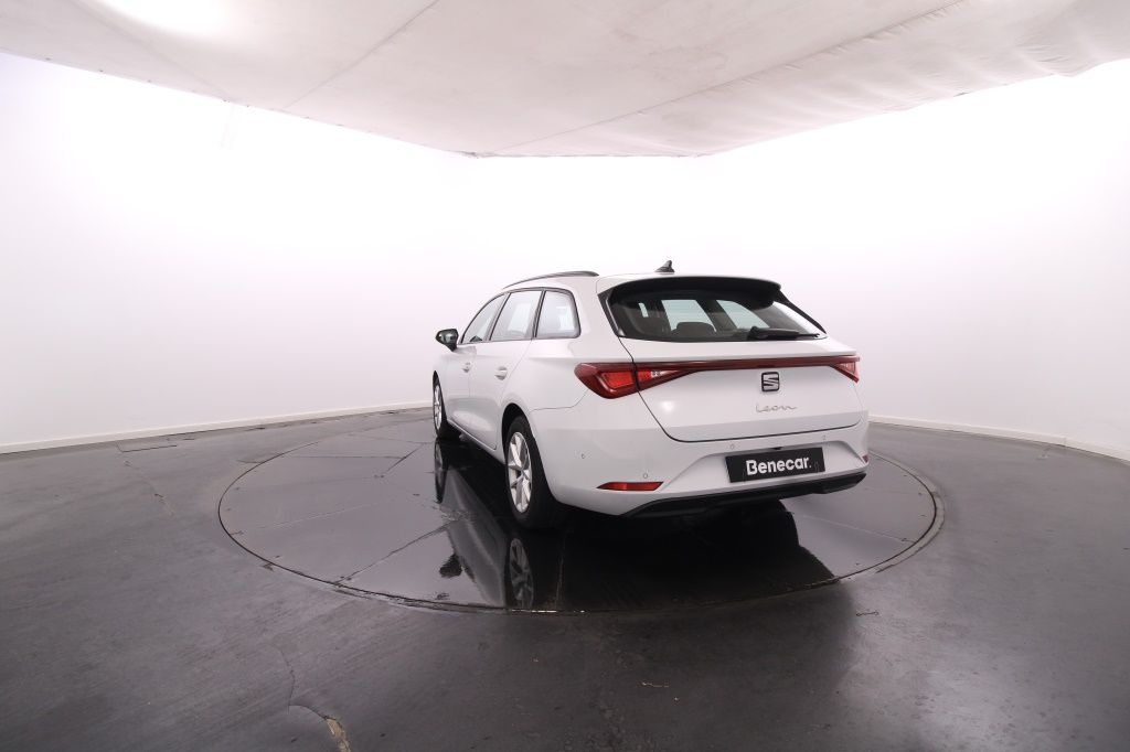 seat-leon-st-2024-gasolina-999cc