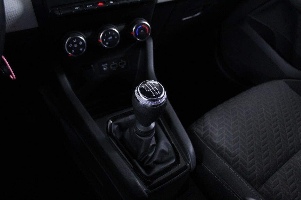 renault-clio-2023-gasolina-999cc