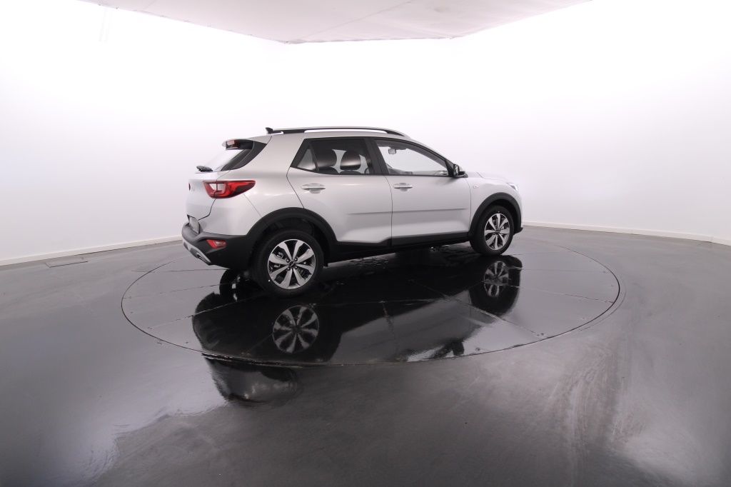 kia-stonic-2024-gasolina-1197cc