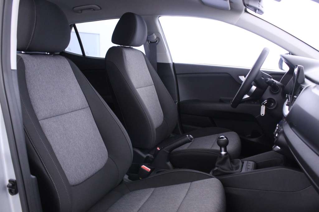 kia-stonic-2024-gasolina-1197cc