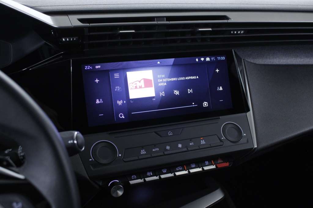 peugeot-408-2025-hibrido-1199cc