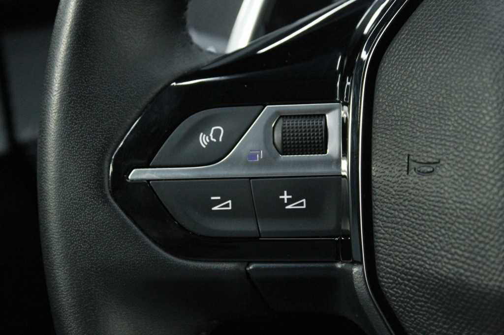 peugeot-208-2025-hibrido-1199cc