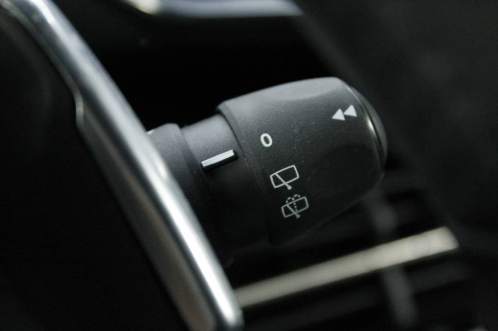peugeot-208-2025-hibrido-1199cc