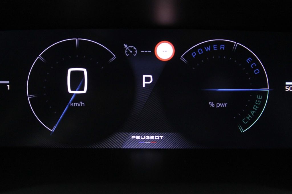 peugeot-208-2025-hibrido-1199cc