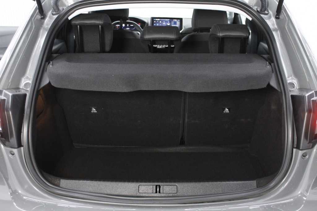 peugeot-208-2025-hibrido-1199cc