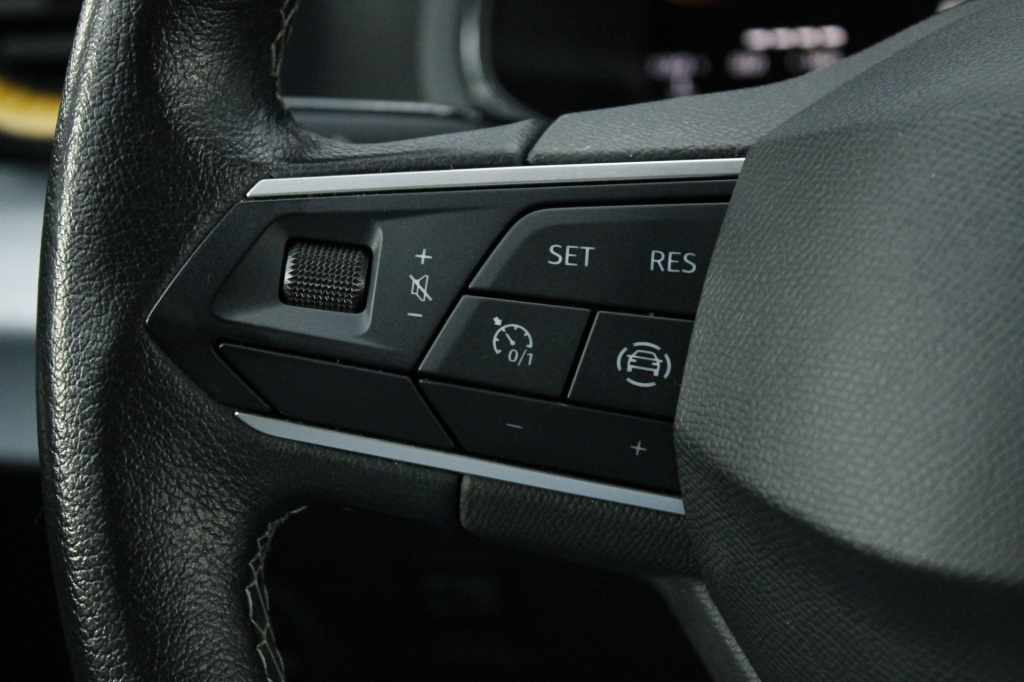 seat-arona-2024-gasolina-999cc