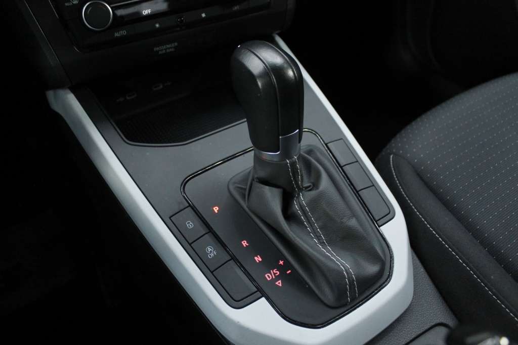 seat-arona-2024-gasolina-999cc
