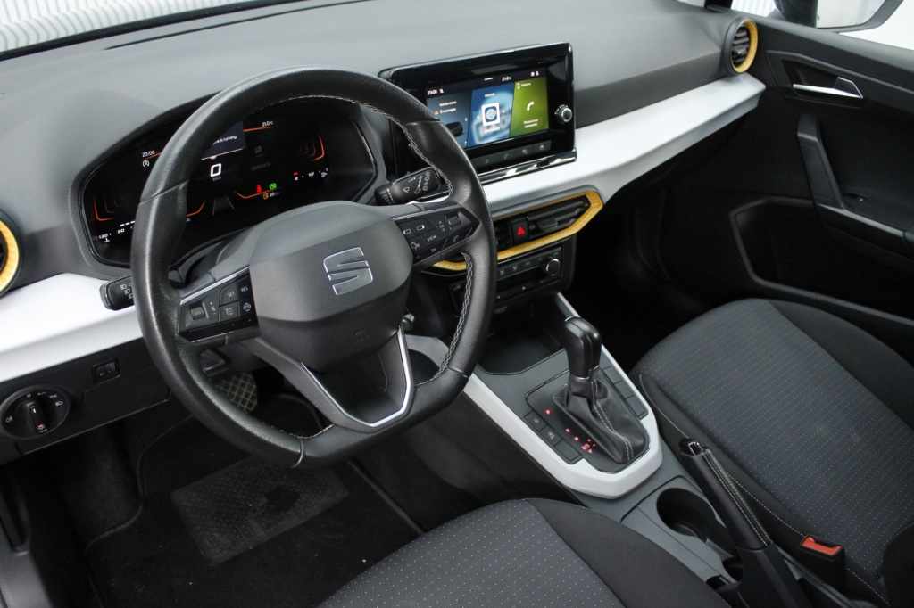 seat-arona-2024-gasolina-999cc