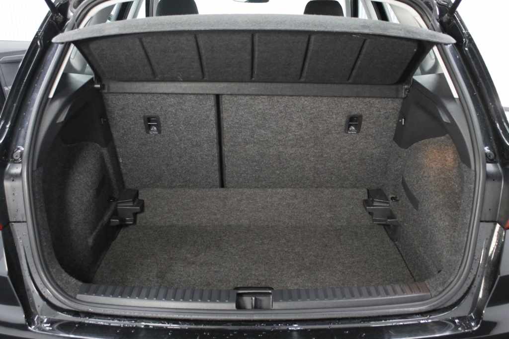 seat-arona-2024-gasolina-999cc