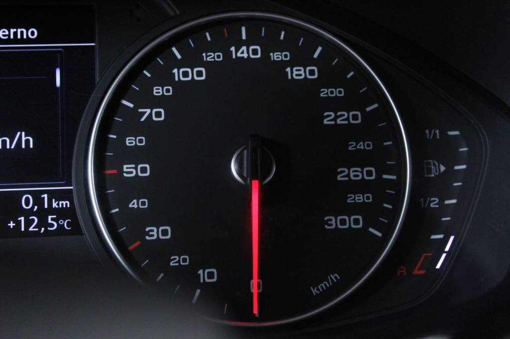 audi-a4-avant-2016-diesel-1968cc