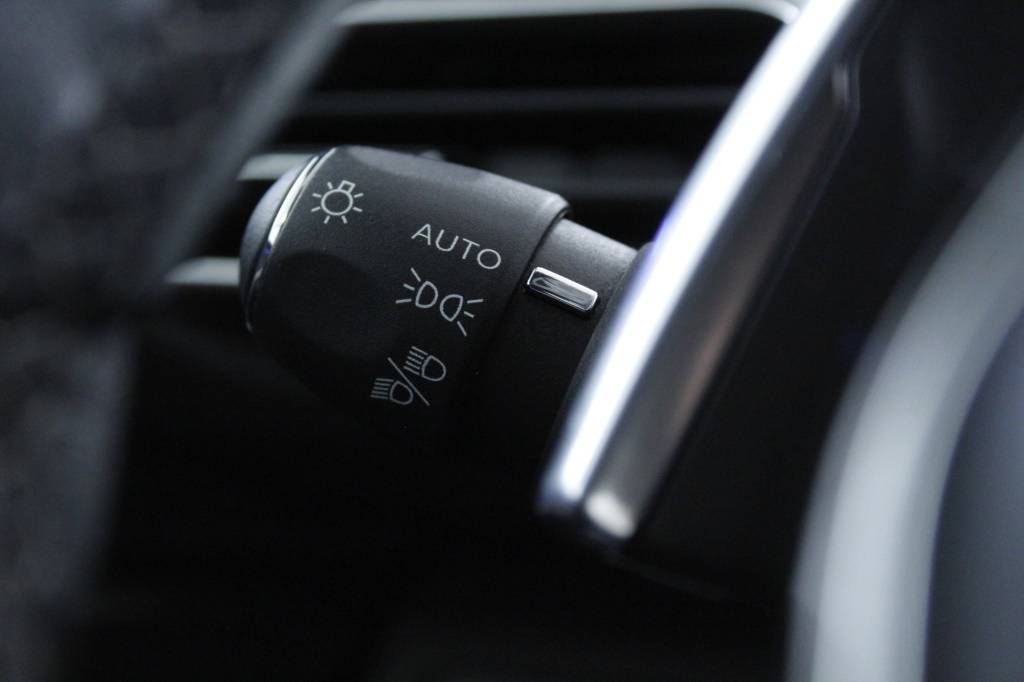 peugeot-3008-2023-diesel-1499cc