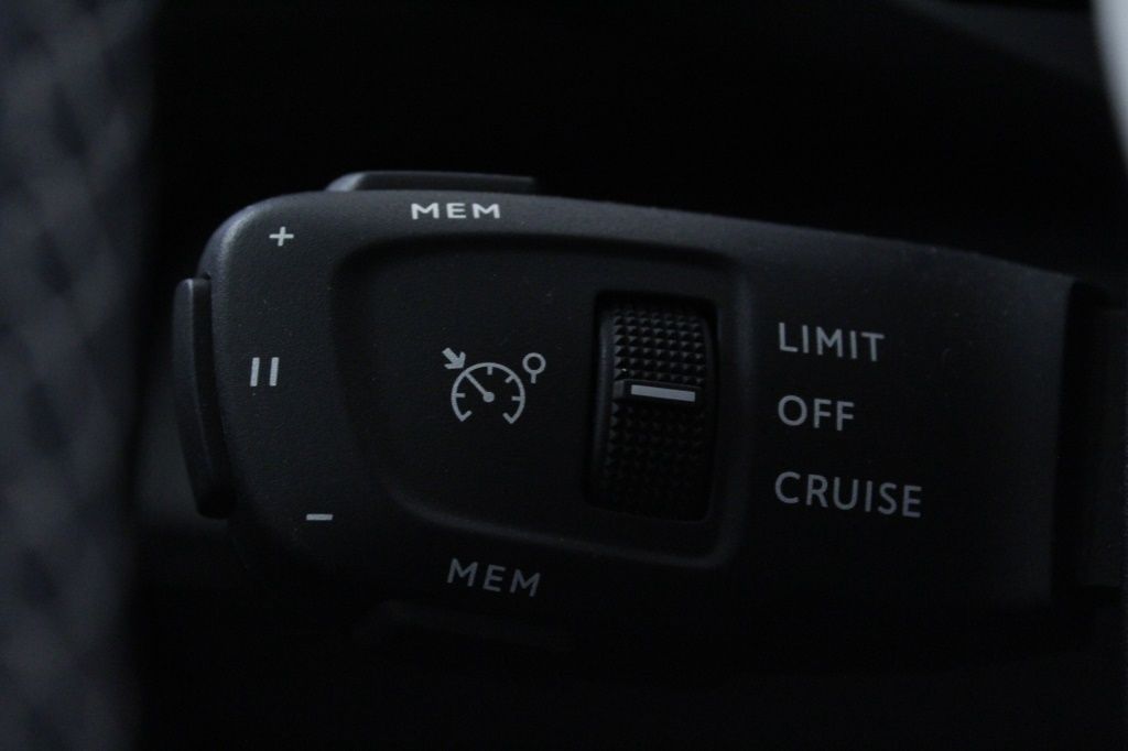 peugeot-3008-2023-diesel-1499cc