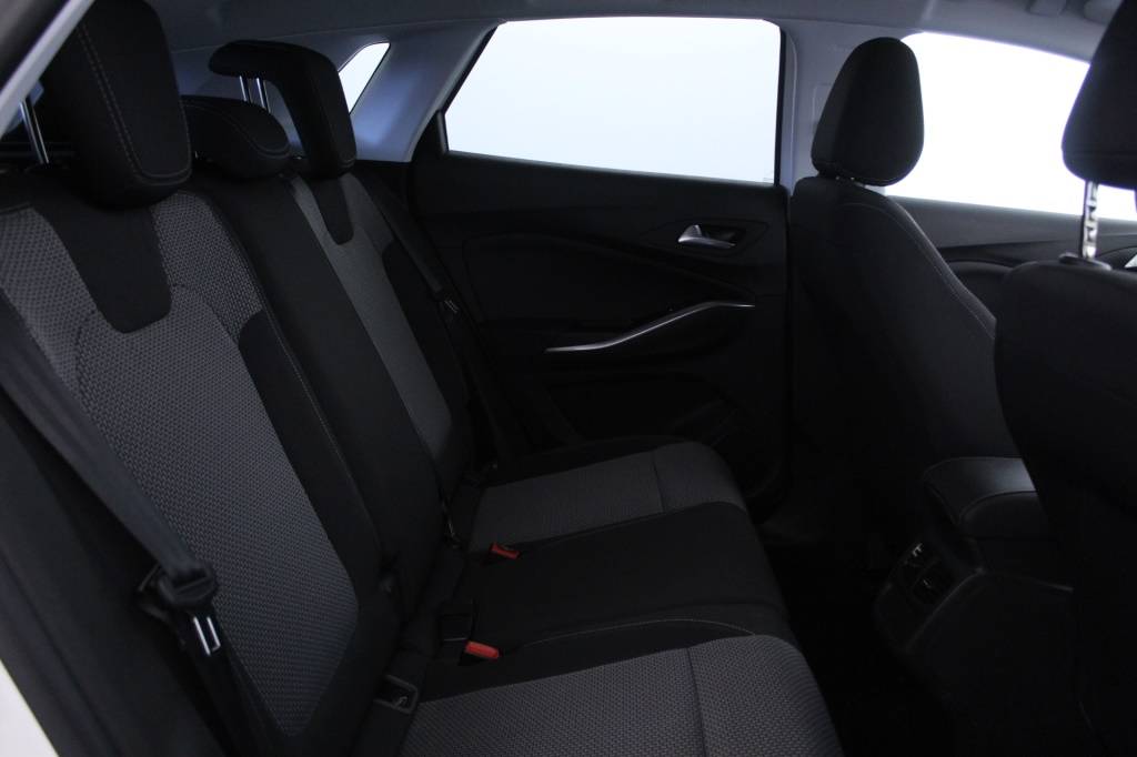 opel-grandland-2023-diesel-1499cc