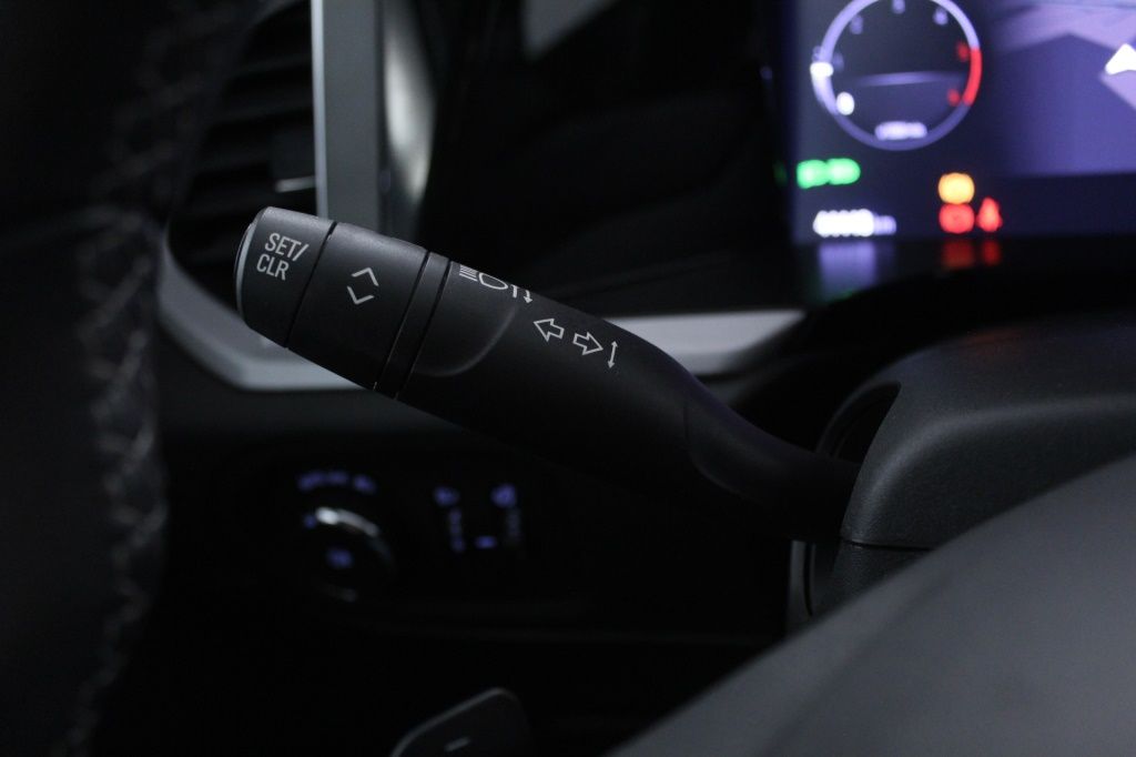 opel-grandland-2023-diesel-1499cc